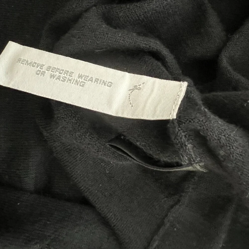 Christopher Fischer 100% cashmere turtleneck | light weight layeriing essential